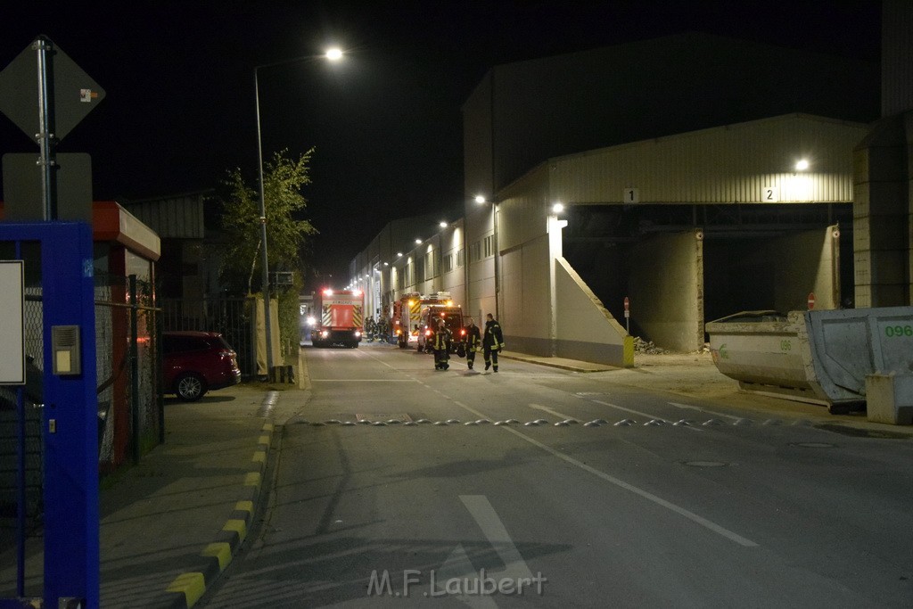 Feuer 2 AVG Koeln Rath Heumar Wikingerstr P091.JPG - Miklos Laubert